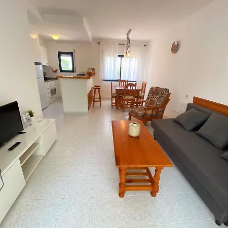 Apartment A Pals, Amb Piscina, Platja A 1 Minut *